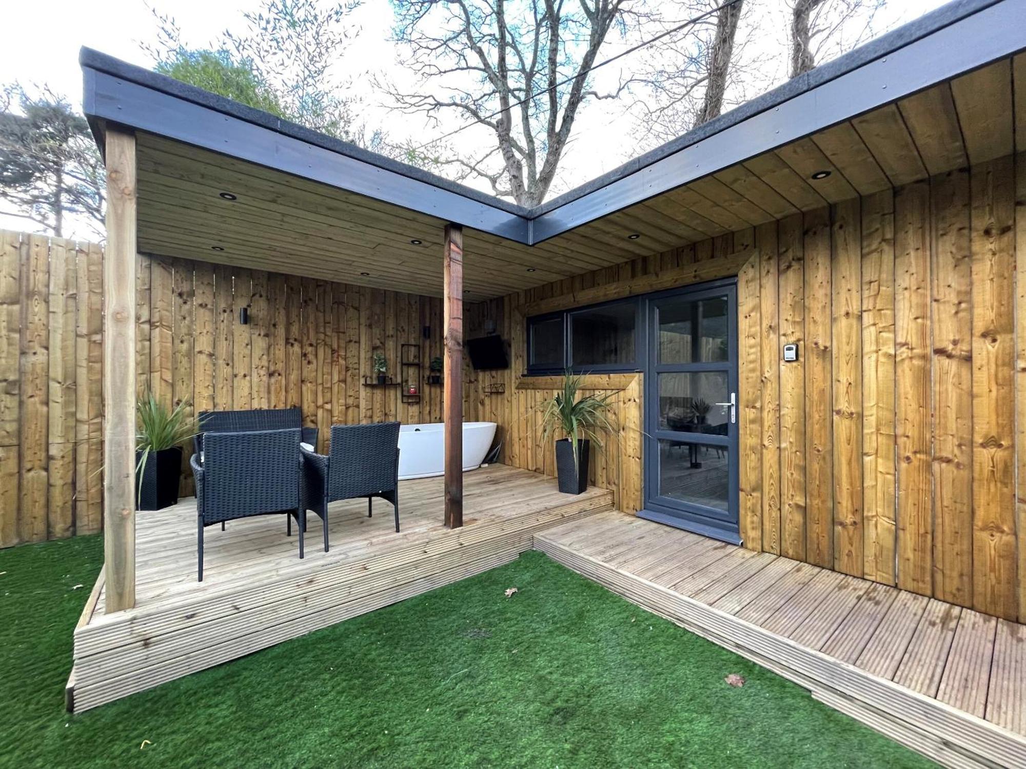 Little Paddock Lodge