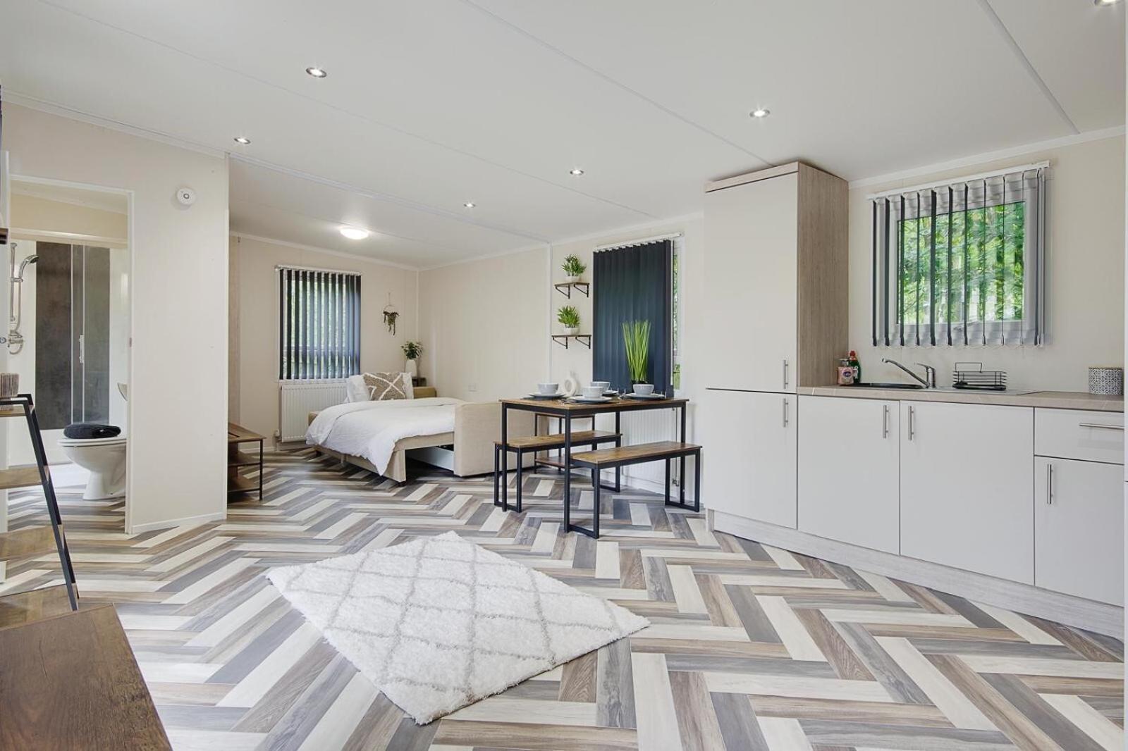 Little Paddock Lodge *
