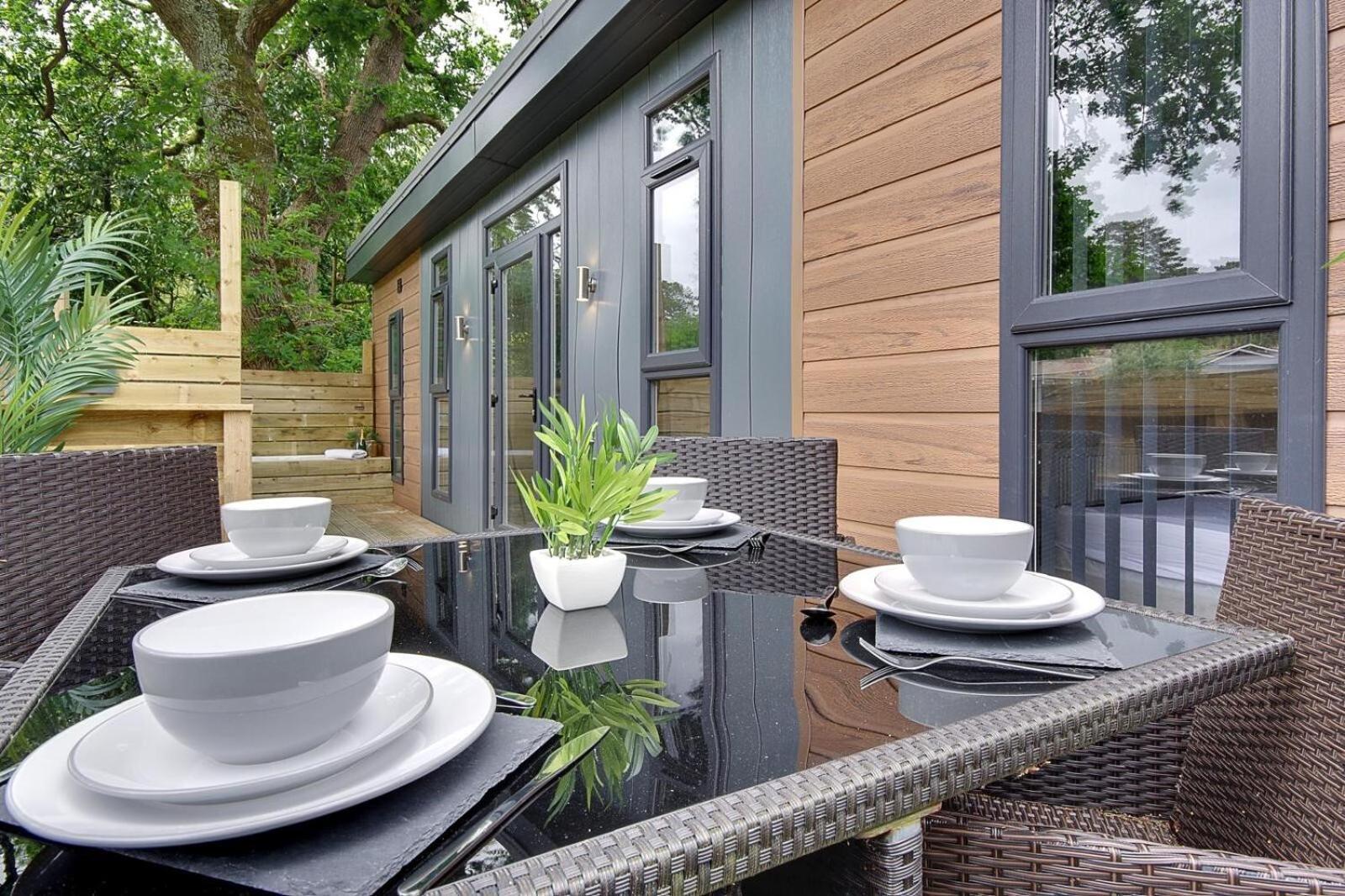 Lodge Little Paddock Ringwood